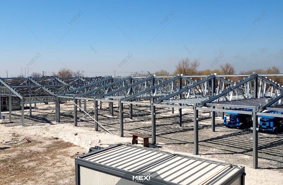 restaurant cu bucătărie pe structură metalică